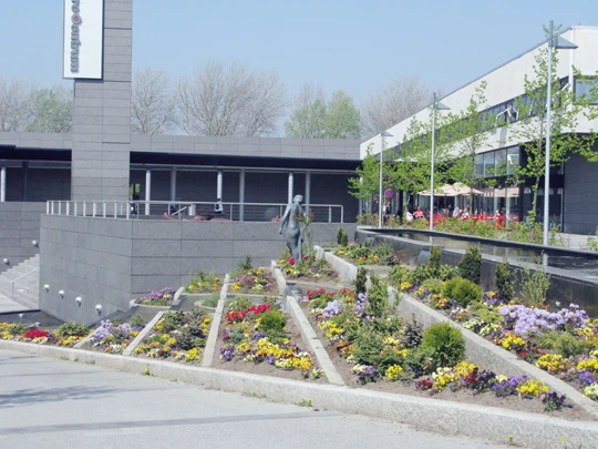 Badepigen 5