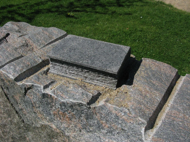 Stenskulptur 21