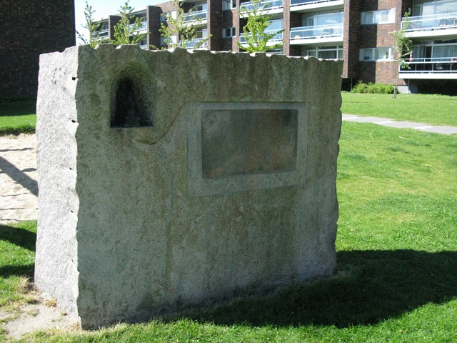 Broparkens skulpturgruppe 12
