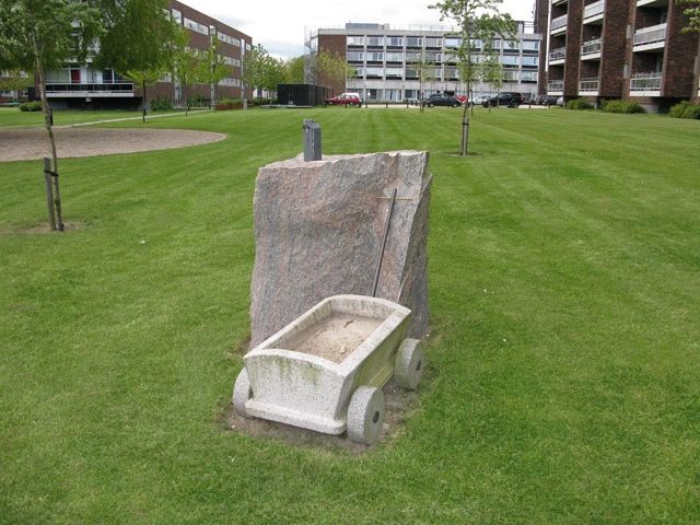 Broparkens skulpturgruppe 22