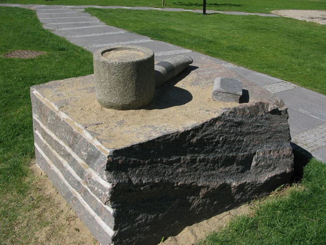 Broparkens skulpturgruppe 32