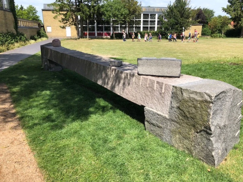 Bænken 1
